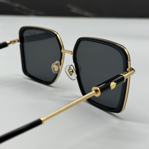 NEW MOD 2261 1002/87 VERSACE BLACK OVERSIZED VE2261 100287 WOMEN SUNGLASSES - Picture 8 of 10